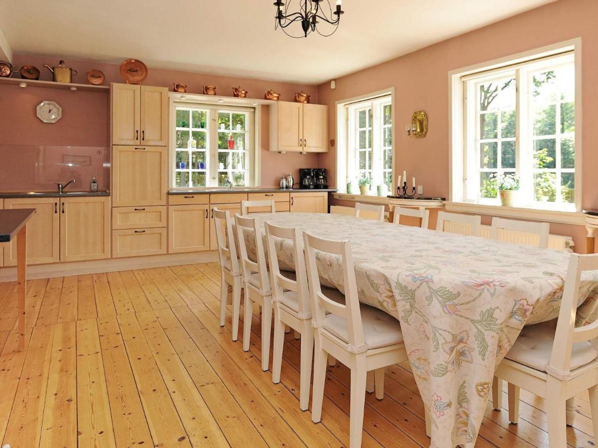 12 Person Holiday Home In Ullerslev Buitenkant foto